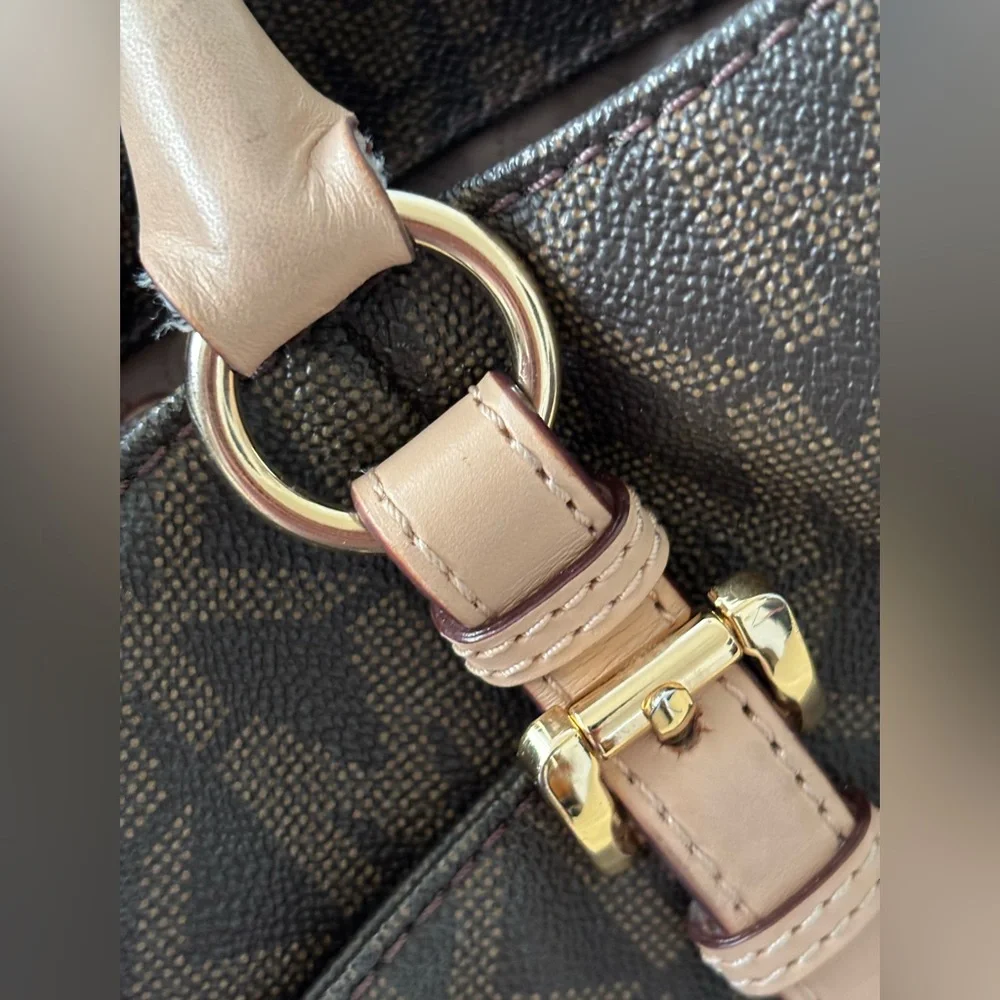 Michael Kors Brown Designer Tote Bag - Picture 11 of 16